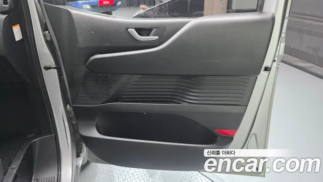 Hyundai Staria — Фото автомобиля 14