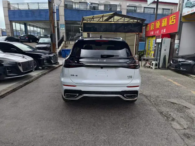 Hongqi HS5 — Фото автомобиля 8