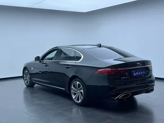 Jaguar XFL — Фото автомобиля 6