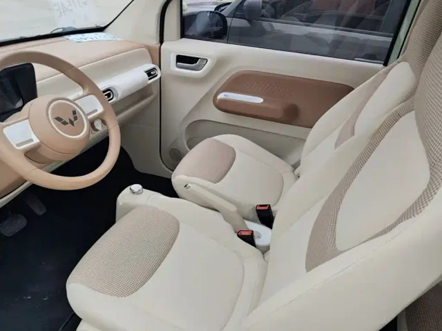 Wuling Hongguang Mini EV — Фото автомобиля 14