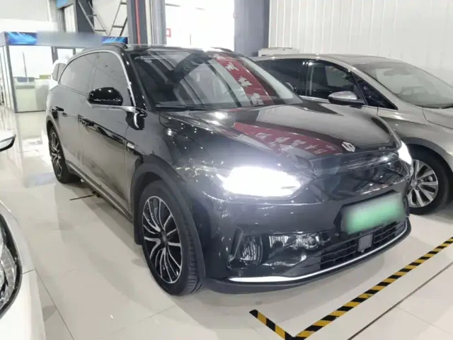 Leapmotor C11 — Фото автомобиля 3