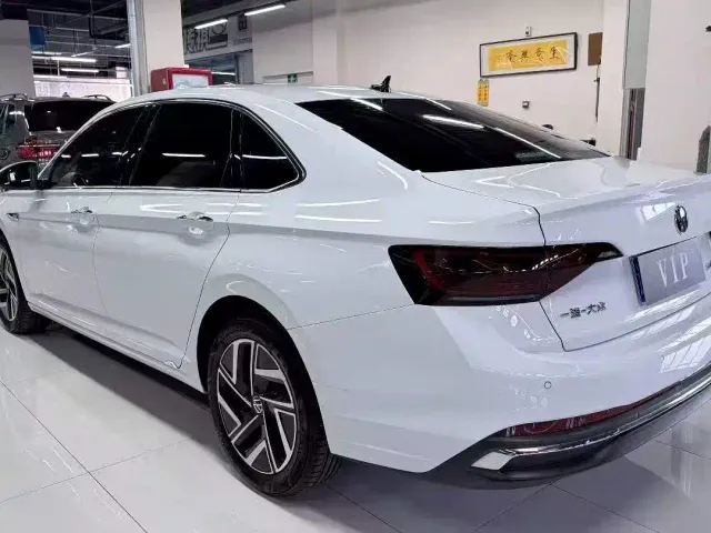 Volkswagen Sagitar — Фото автомобиля 7