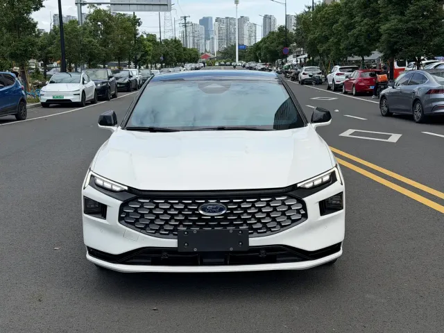 Ford Mondeo — Фото автомобиля 2