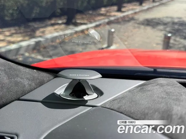 Lamborghini Urus — Фото автомобиля 12