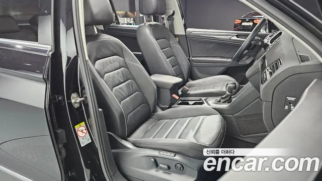 Volkswagen Tiguan — Фото автомобиля 16