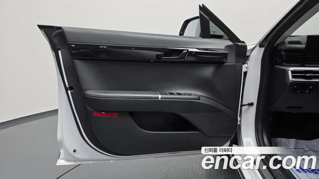 Hyundai Grandeur GN7 — Фото автомобиля 13
