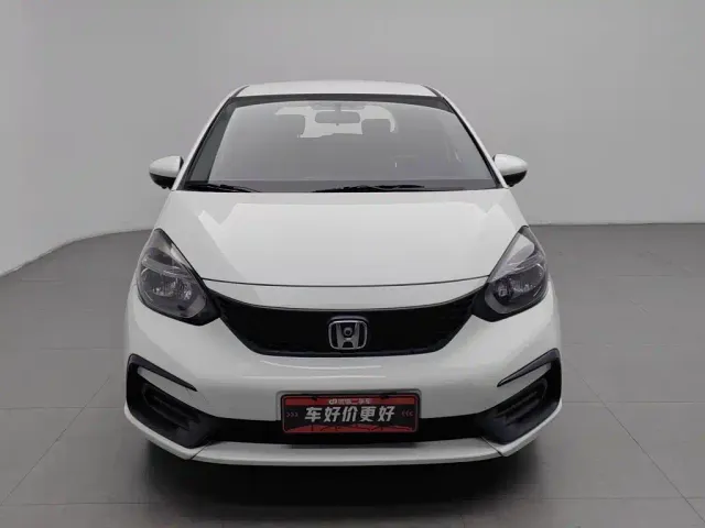 Honda Fit — Фото автомобиля 3