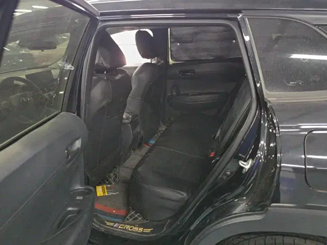 Toyota Corolla Cross — Фото автомобиля 11