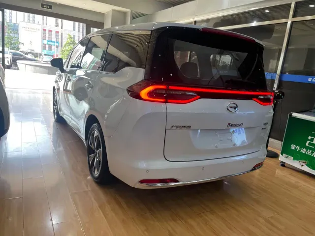 GAC Trumpchi M6 — Фото автомобиля 11