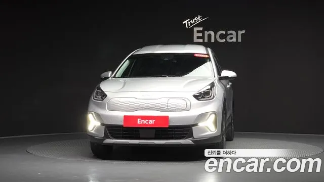 Kia Niro — Фото автомобиля 3