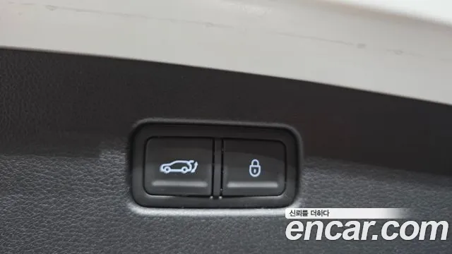 Genesis GV70 — Фото автомобиля 22