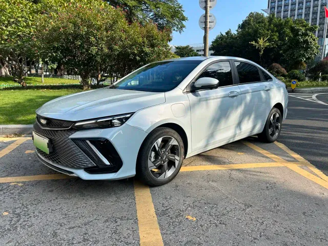 Фотография автомобиля — Geely Emgrand L