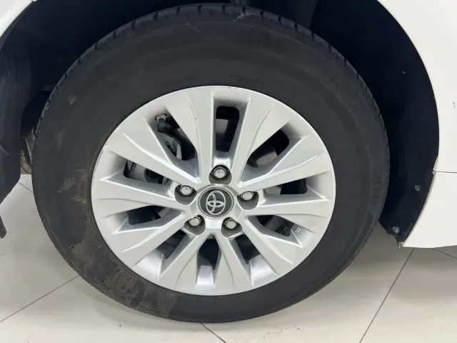Toyota Corolla — Фото автомобиля 18