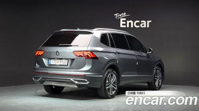 Volkswagen Tiguan — Фото автомобиля 2