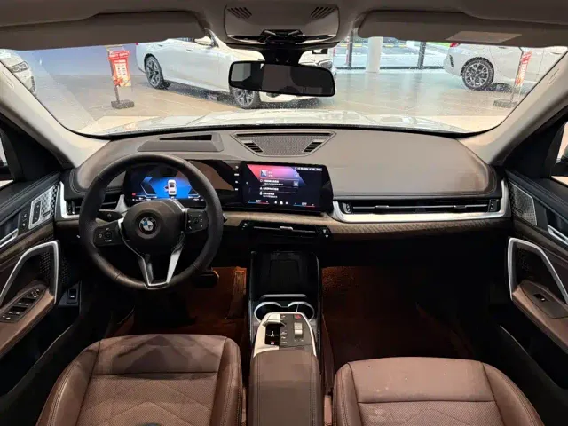BMW X1 — Фото автомобиля 4