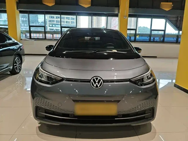 Volkswagen ID.3 — Фото автомобиля 2