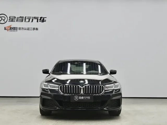 BMW BMW 5 Series 2022 525Li M Sport Package — Фото автомобиля 2