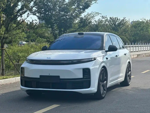 Фотография автомобиля — Li Auto L7