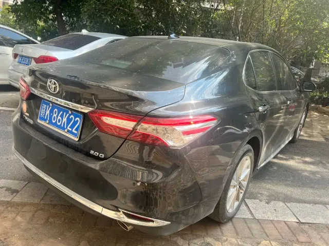 Toyota Camry — Фото автомобиля 2
