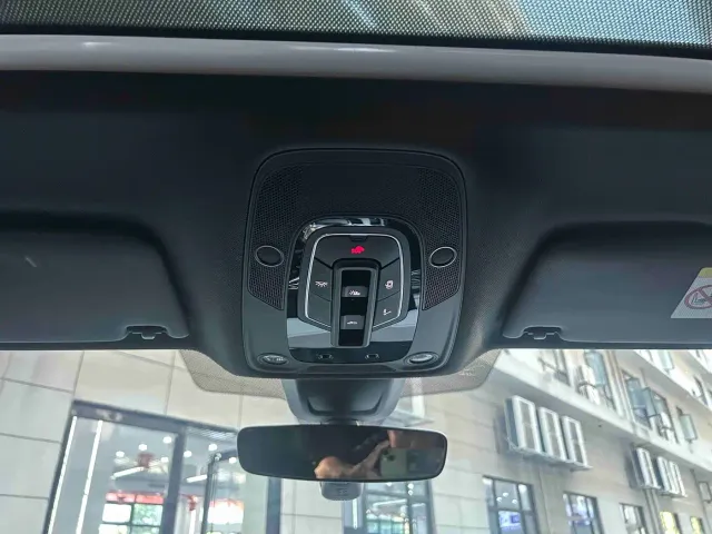 Audi Q5L — Фото автомобиля 8