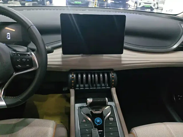 BYD Yuan PLUS — Фото автомобиля 12