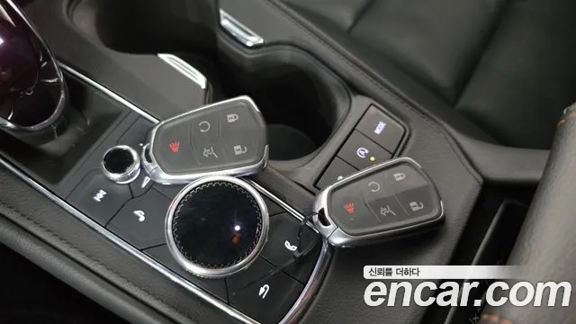 Cadillac XT4 — Фото автомобиля 23