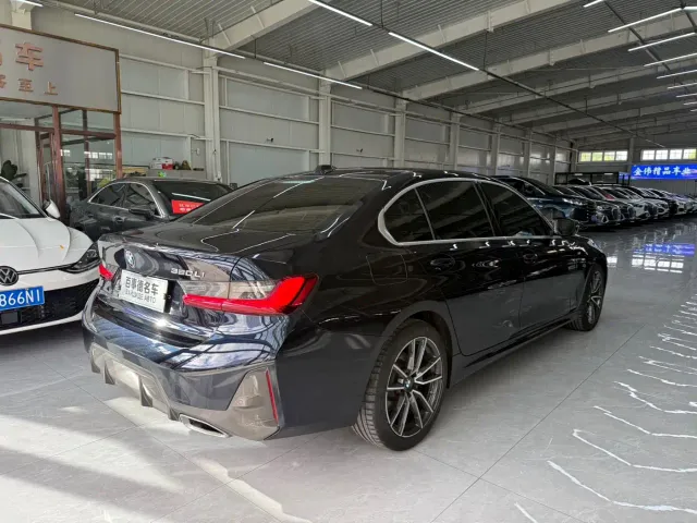 BMW 3 Series — Фото автомобиля 9