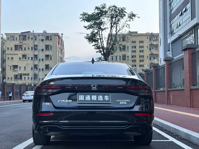 Honda Accord — Фото автомобиля 5