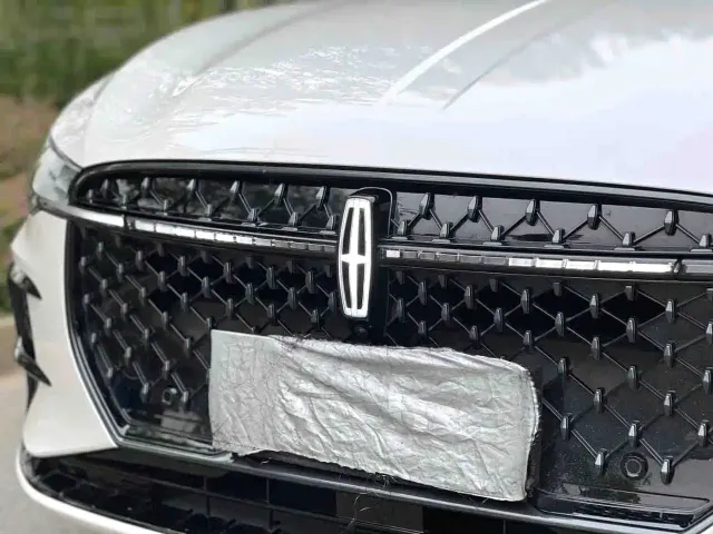 Lincoln Z — Фото автомобиля 3