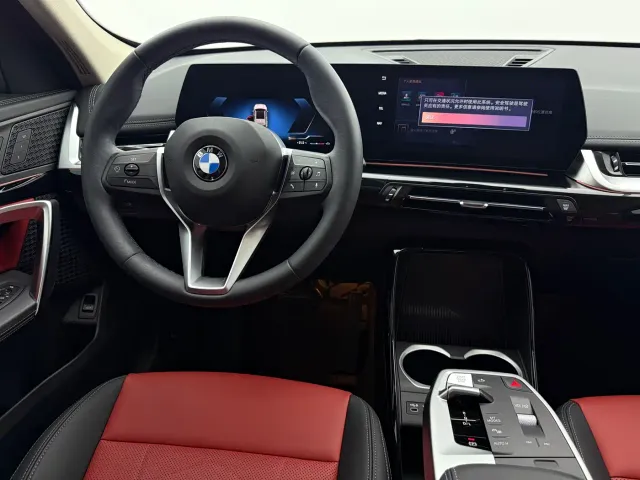 BMW X1 — Фото автомобиля 10