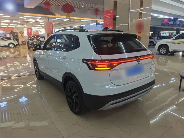 Volkswagen Tharu — Фото автомобиля 4