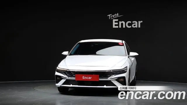Hyundai Avante CN7 — Фото автомобиля 3