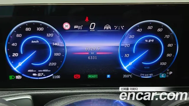 Mercedes-Benz EQB — Фото автомобиля 20