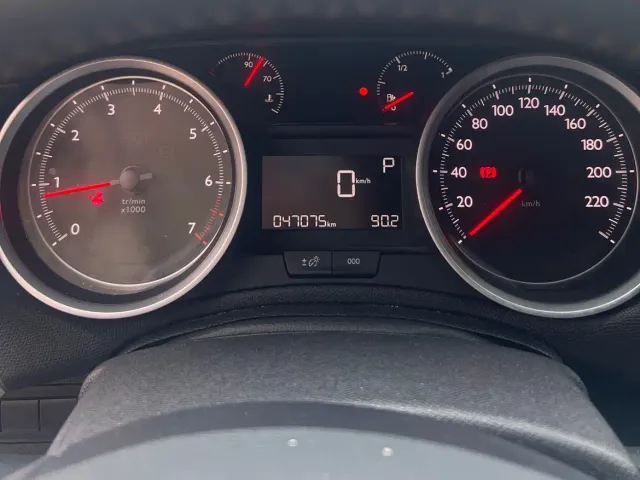 Peugeot 408 — Фото автомобиля 12