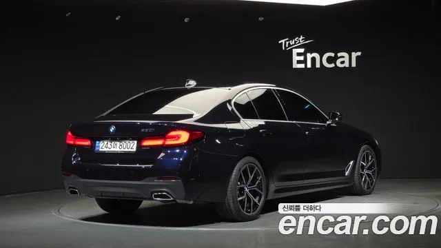 BMW 5 Series G30 — Фото автомобиля 2