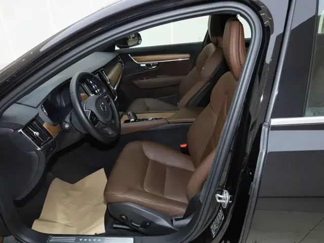 Volvo S90 — Фото автомобиля 13