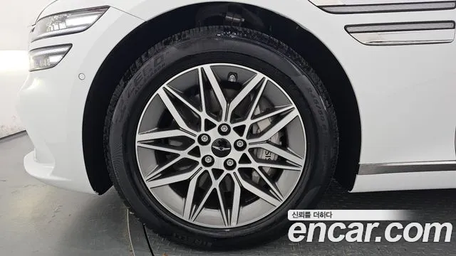 Genesis G80 Бензин 2.5 турбо 2WD — Фото автомобиля 5