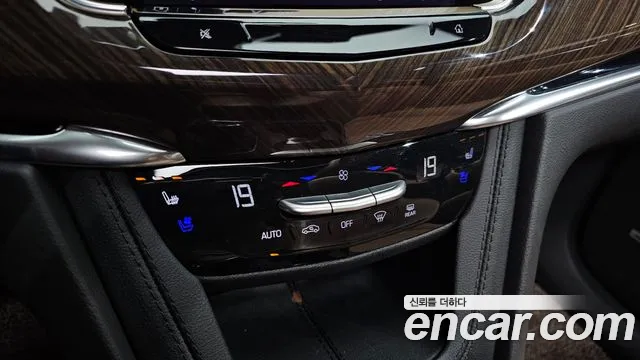 Cadillac XT6 — Фото автомобиля 27