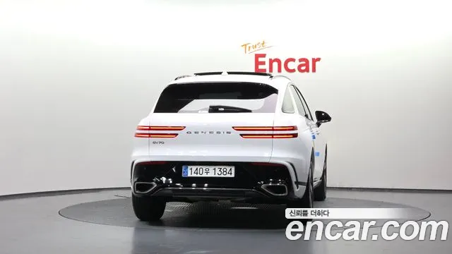 Genesis GV70 — Фото автомобиля 4