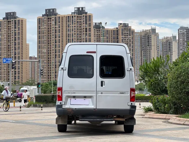 JMC Tesun — Фото автомобиля 10
