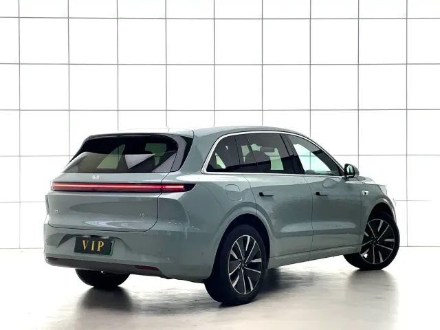 Li Auto L6 — Фото автомобиля 20