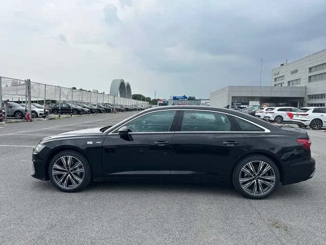 Audi A6L — Фото автомобиля 18