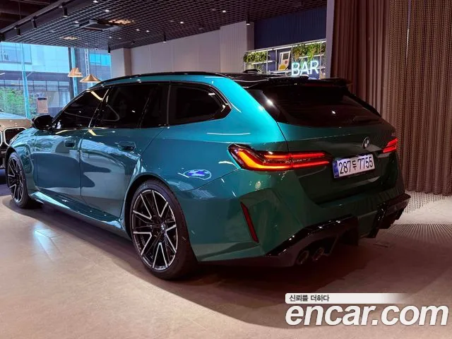 BMW M5 G90 — Фото автомобиля 9