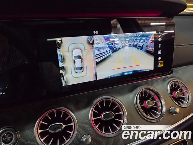 Mercedes-Benz E-Class — Фото автомобиля 3