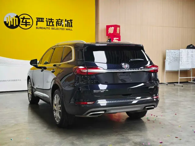 Buick Enclave — Фото автомобиля 4