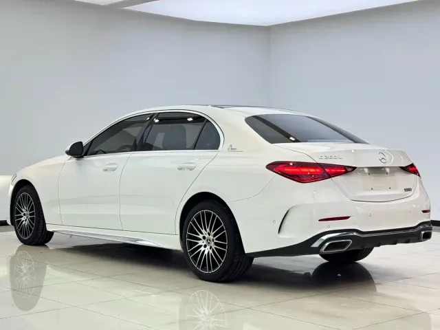 Mercedes-Benz C-Class — Фото автомобиля 20