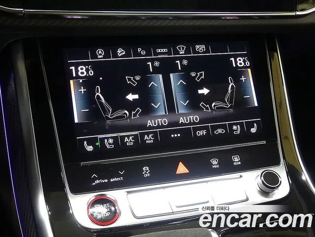 Audi RSQ8 — Фото автомобиля 15