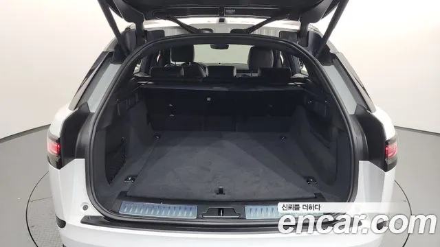 Land Rover Range Rover Velar Range Rover Velar 2.0 P250 Dynamic SE — Фото автомобиля 19