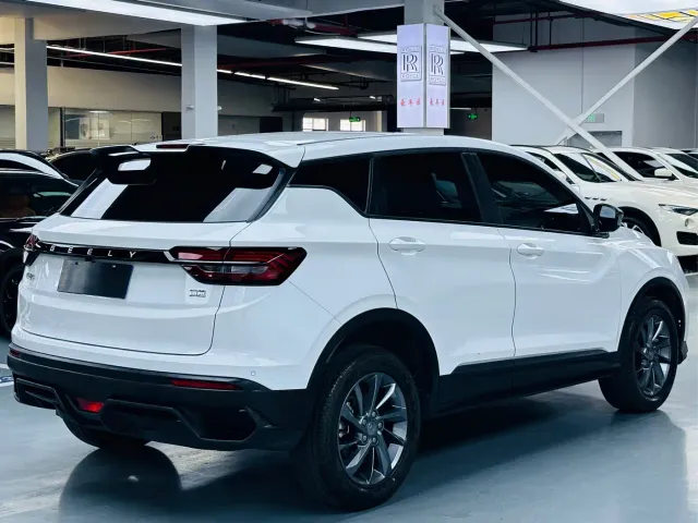 Geely Binyue — Фото автомобиля 14