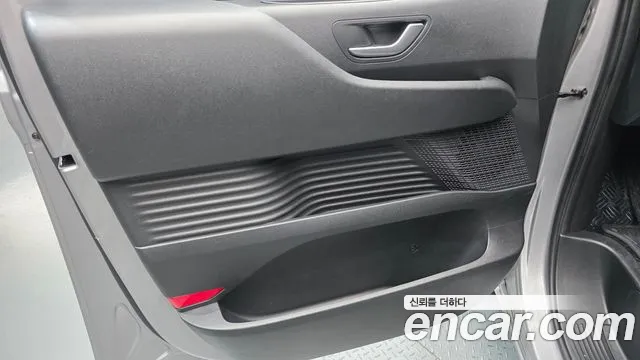 Hyundai Staria — Фото автомобиля 13